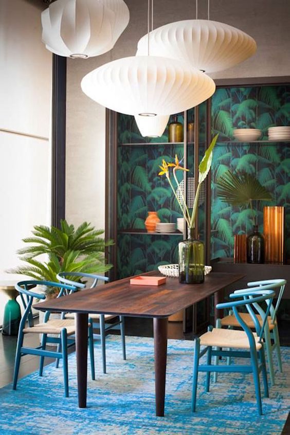 palm leaf dining room wallpaper