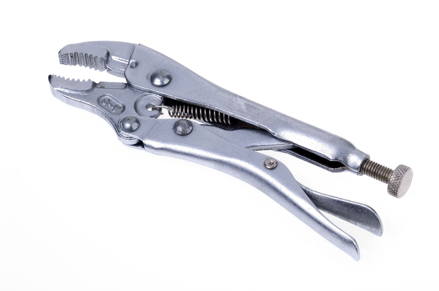 Locking pliers