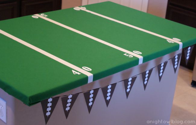 DIY Football Field Table Cover