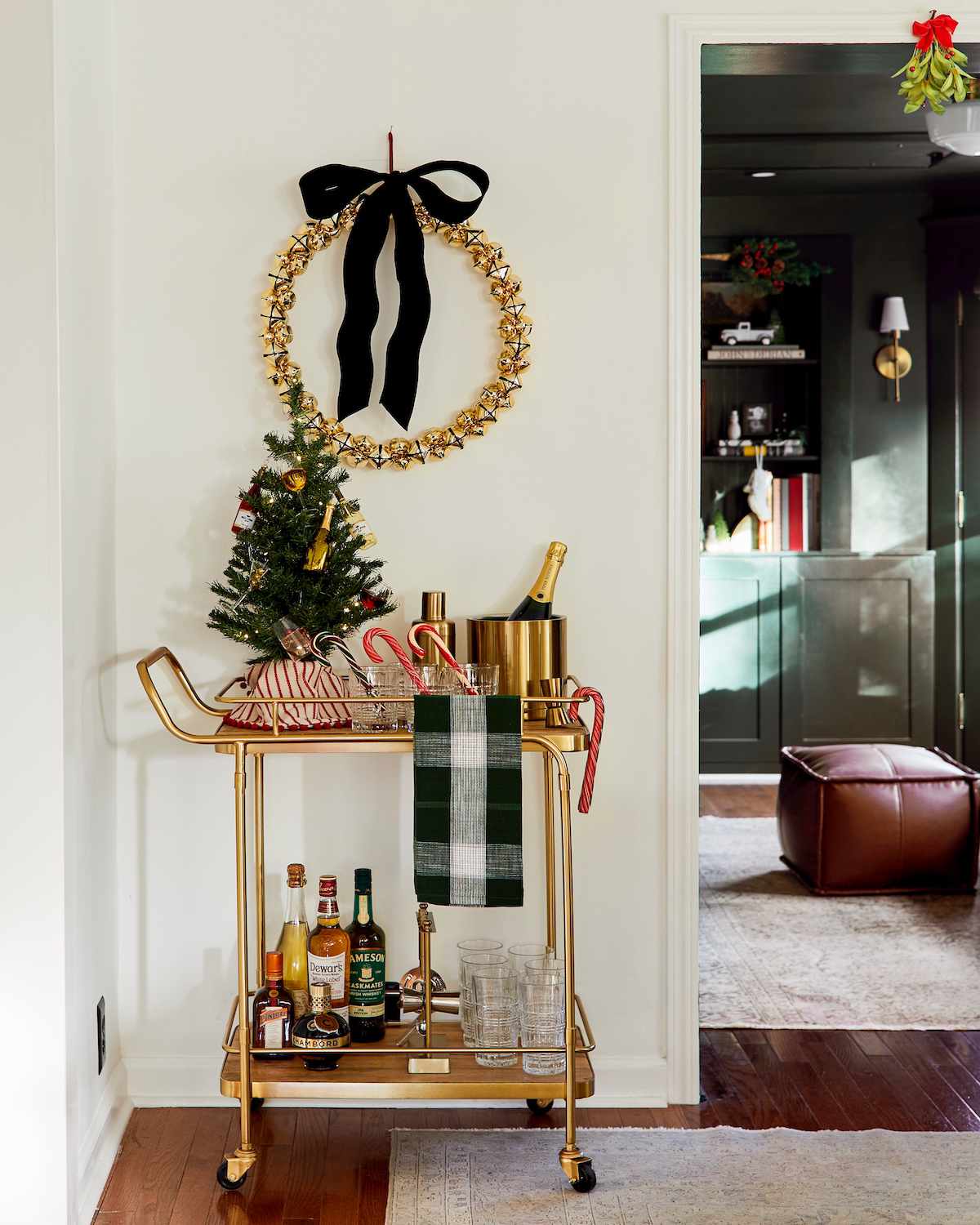 small space christmas decor