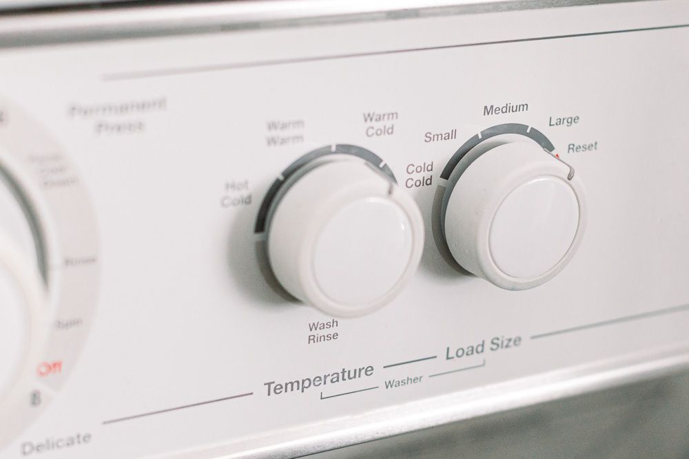 Ein Leitfaden für die Waschmaschinentemperatur (für die meisten Marken)