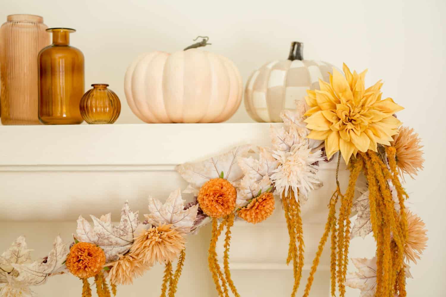 decorações de outono para a lareira