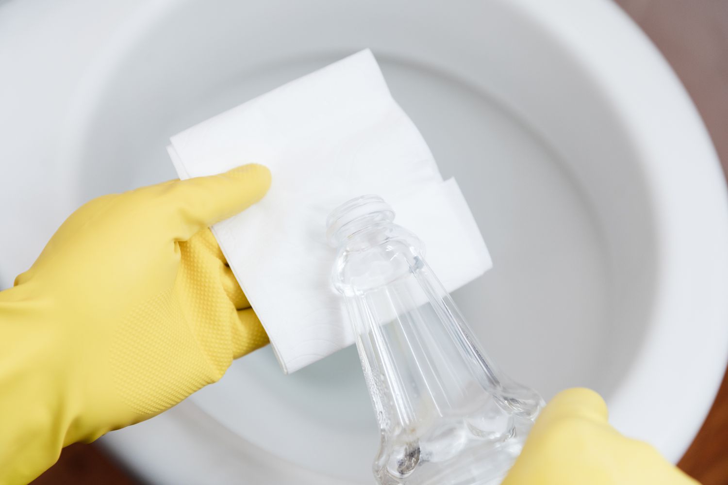10 Extraños trucos y soluciones para limpiar el inodoro