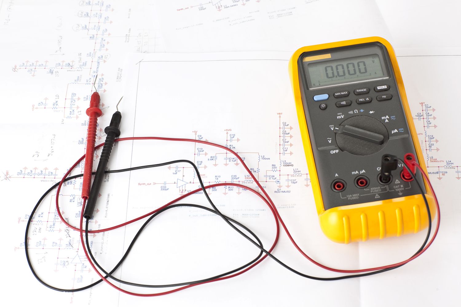 multimètre et plan électrique