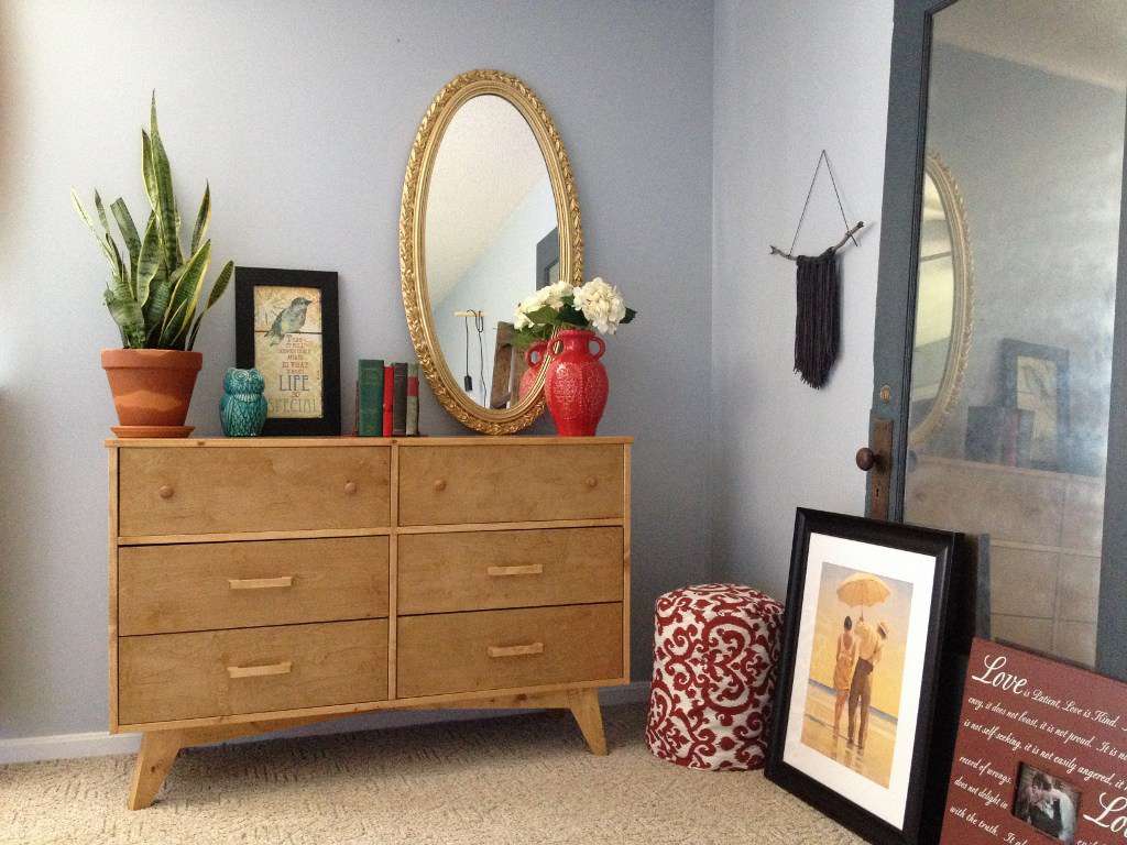 mid century modern bedroom bureau