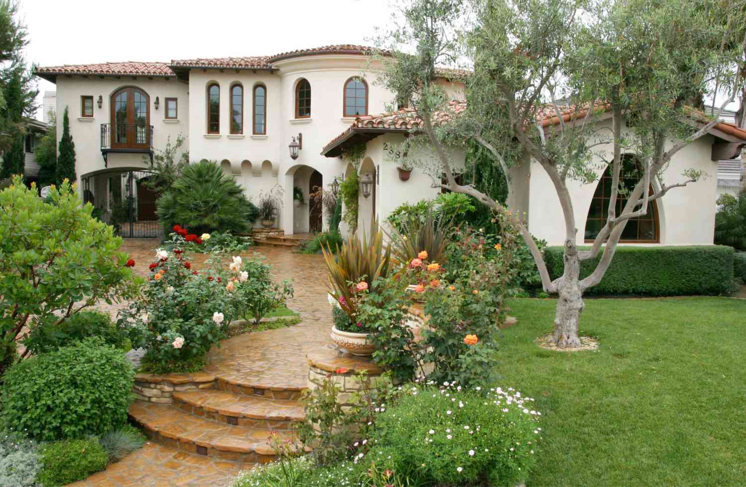 Orange County Mission Influence mediterranean home design