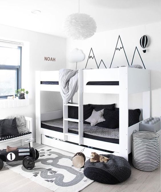 Chambre à coucher moderne noir et blanc avec washi tape montagne murale