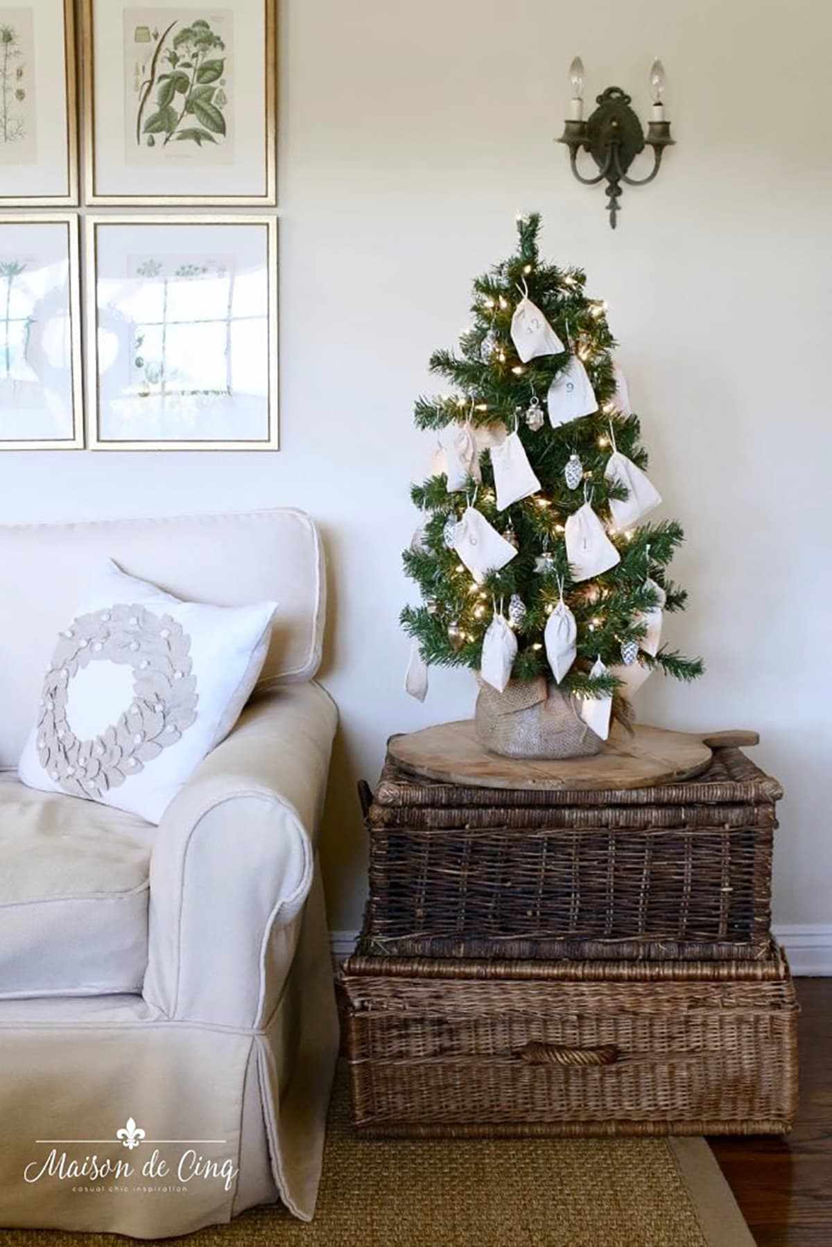 small christmas living room decor