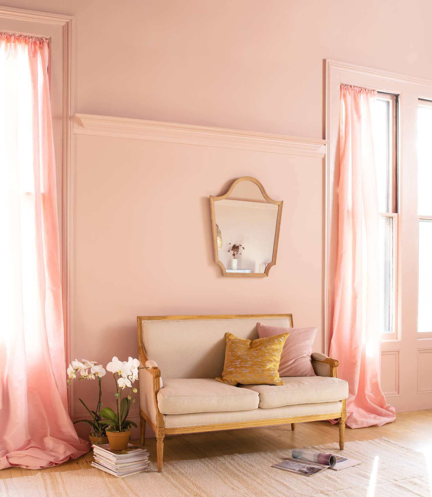 Benjamin Moore's AURA premium paints in einem Wohnzimmer