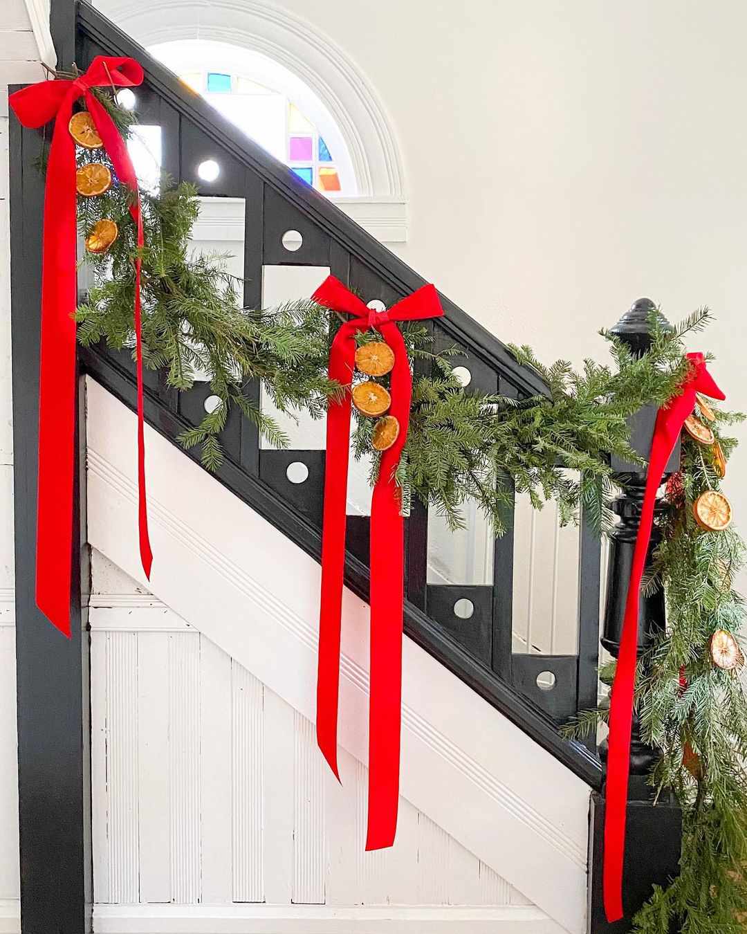 weihnachtlicher Treppenschmuck