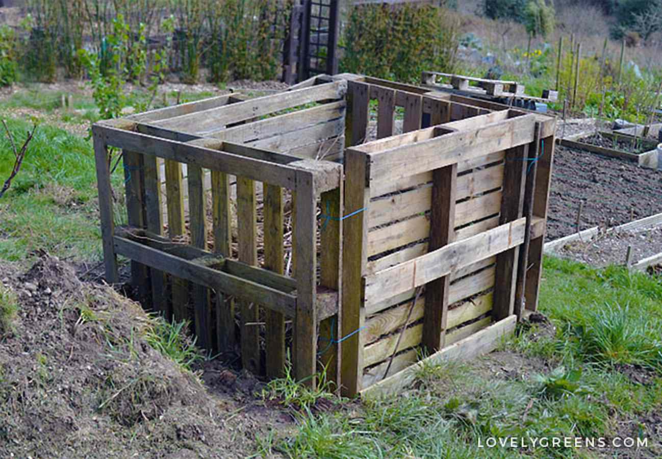 Caixa de compostagem de paletes de madeira