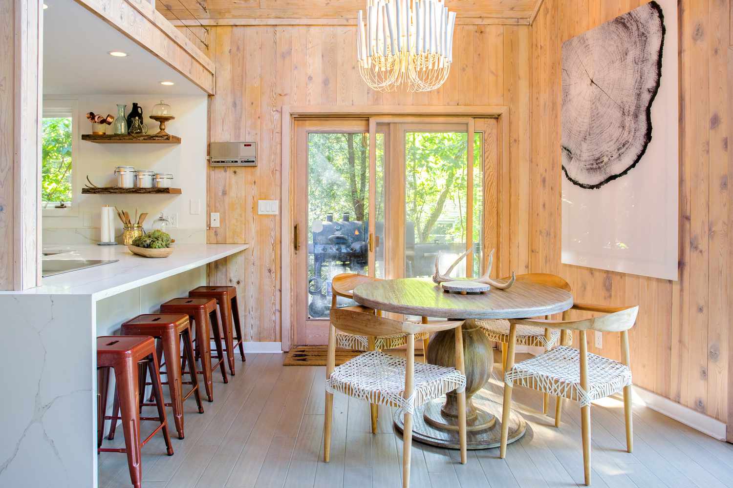 Interior de cozinha minimalista escandinava