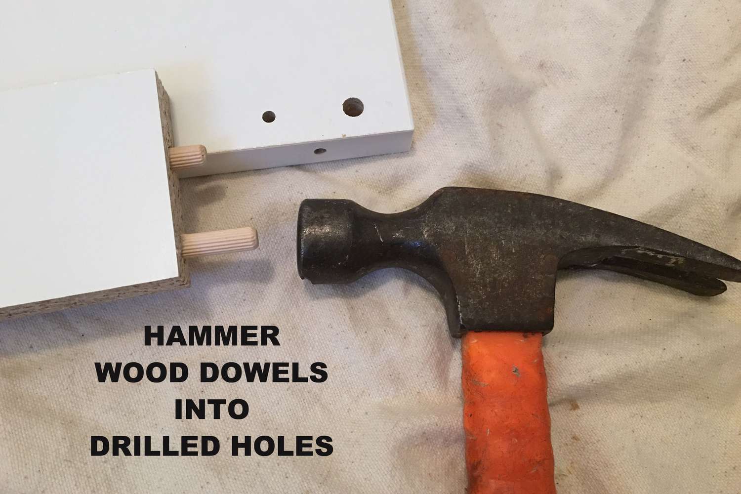 Hammer Holzdübel