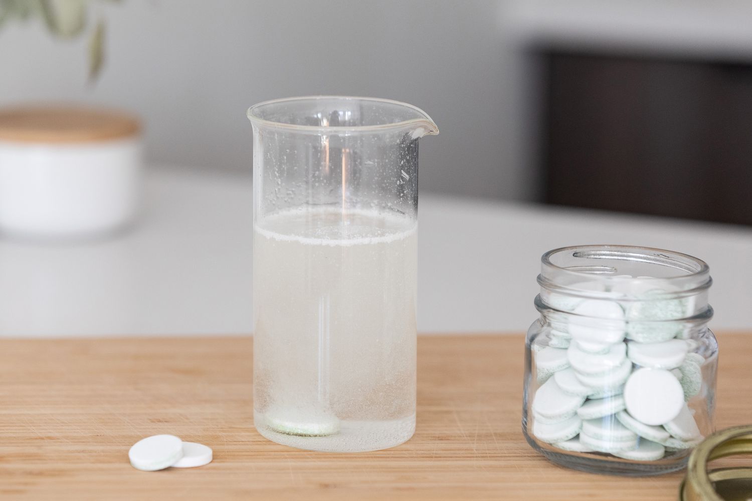8 Möglichkeiten zur Verwendung von Prothesentabletten für die Reinigung