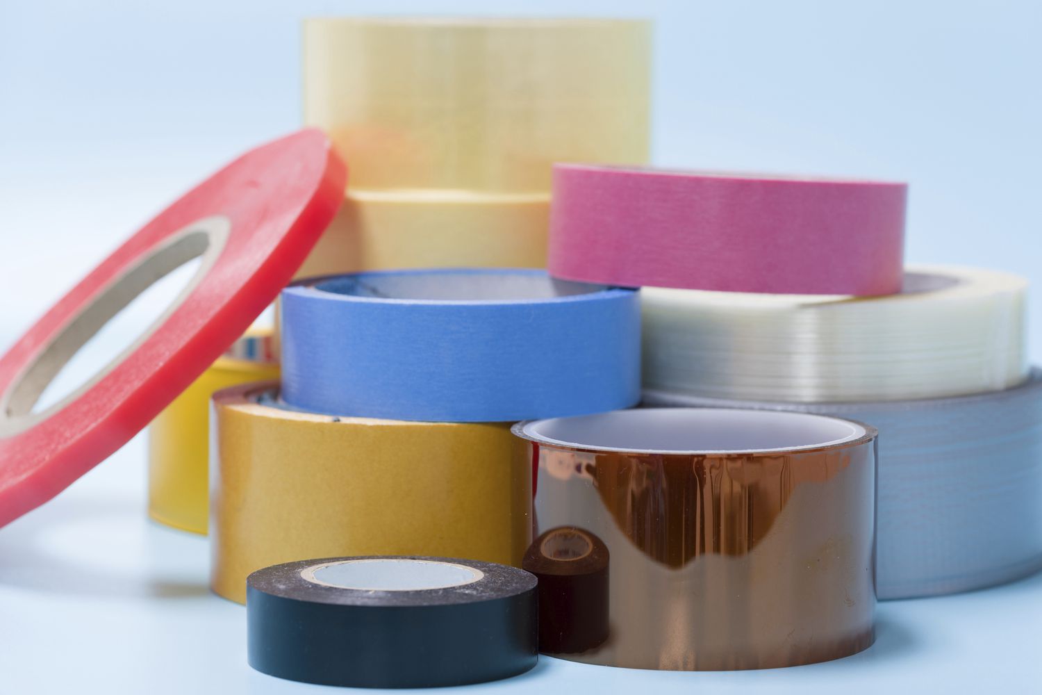 Cómo elegir la cinta adhesiva adecuada para las reformas del hogar