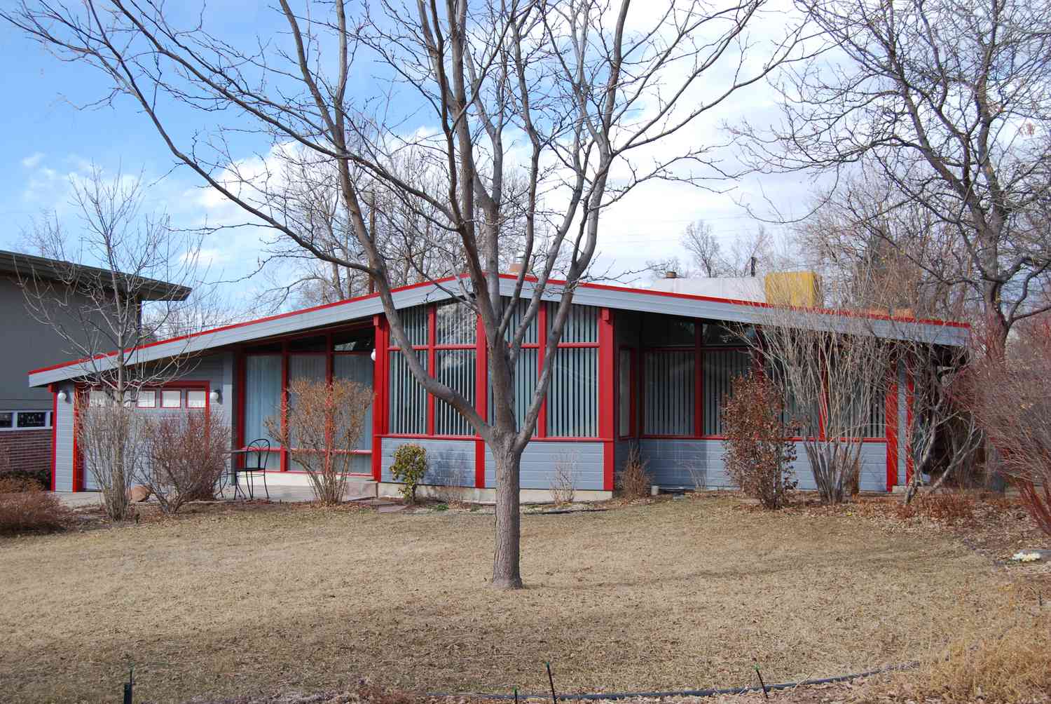 casa de mediados de siglo en Arapahoe Acres