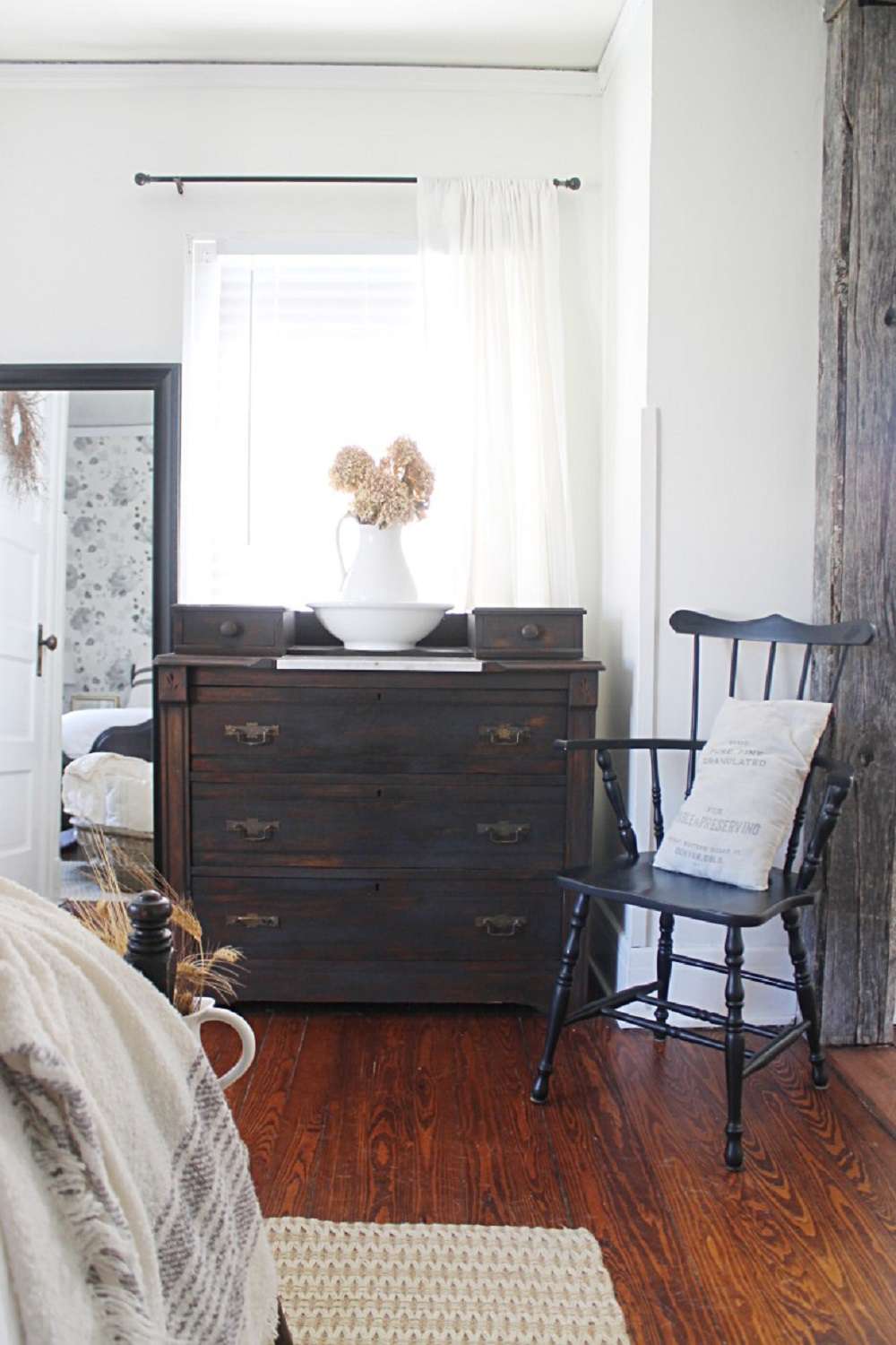 Farmhouse dresser