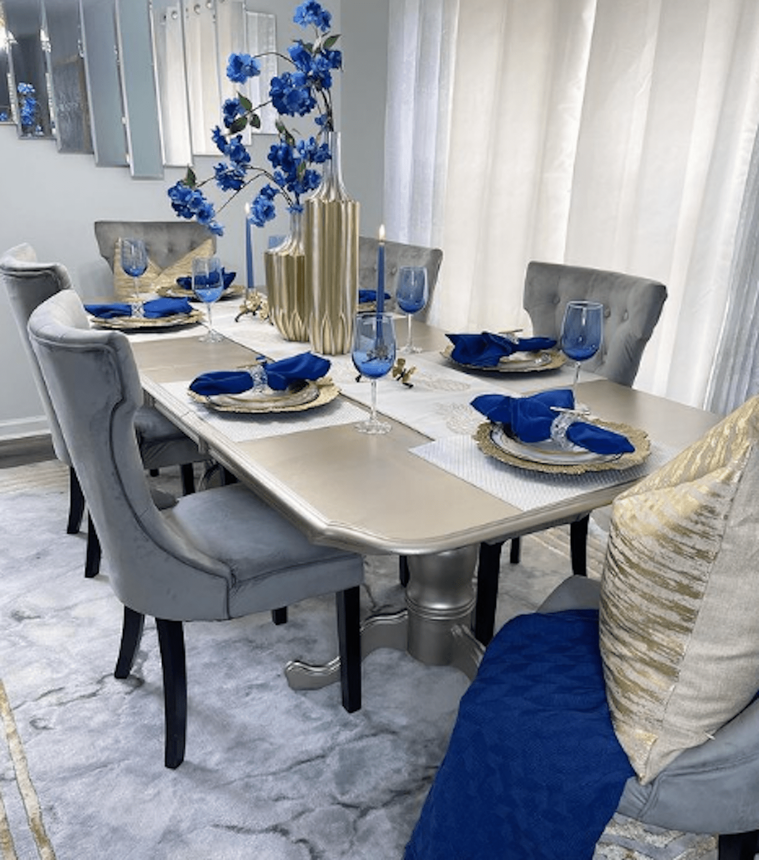 salle à manger florale bleue