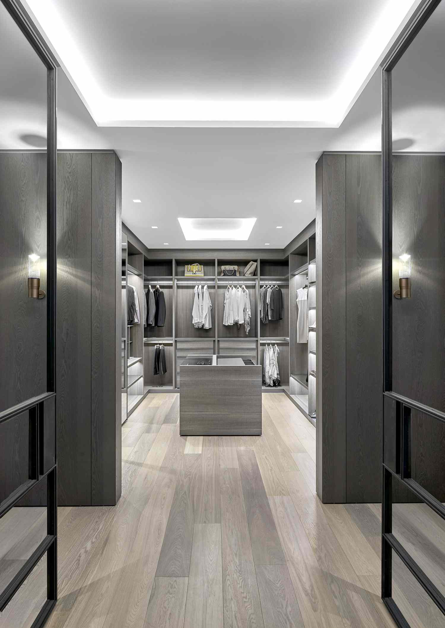 Modern walk-in men's closet