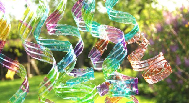 Plastic bottle wind spirals