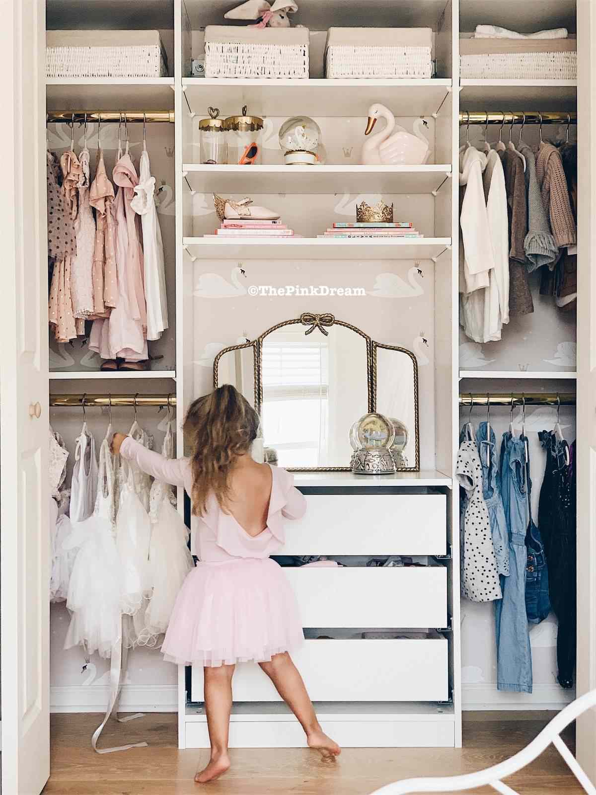 Kid's closet with double rails