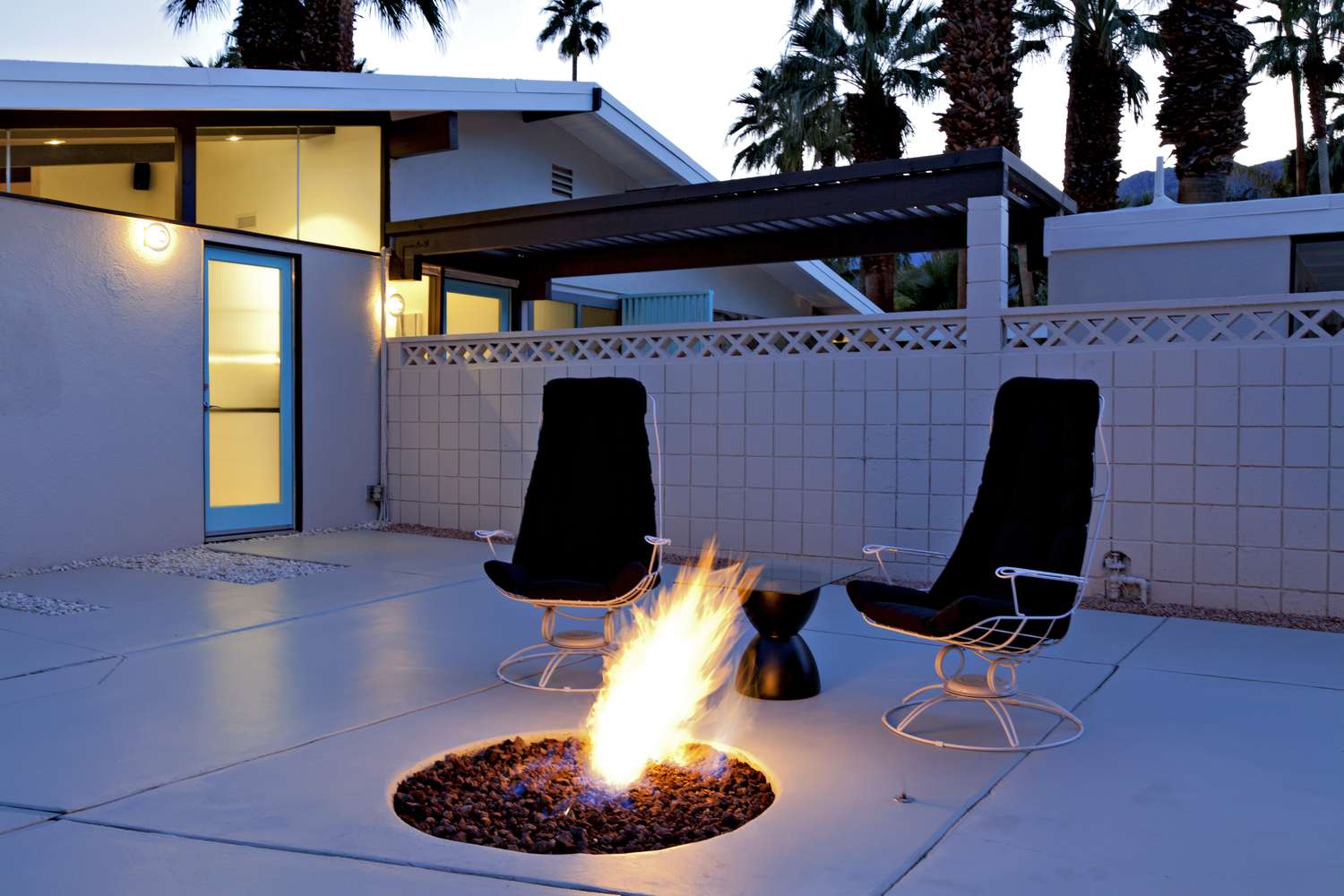 midcentury modern palm springs patio