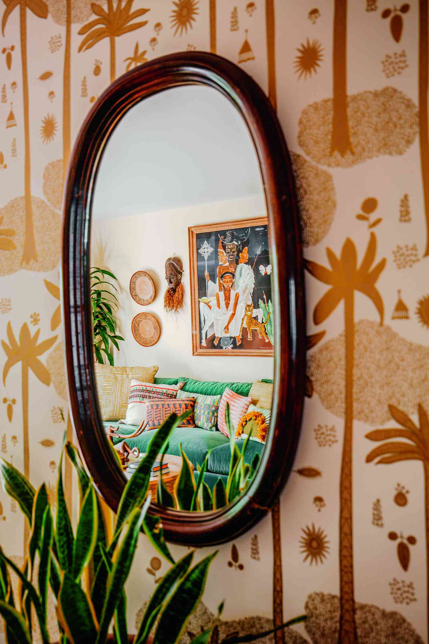 Removable wall paper from Justina Blakeney's Jungalow