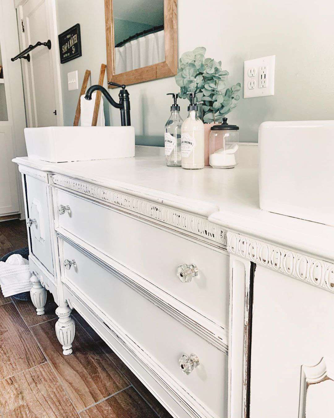 White shabby chic bathroom vanity