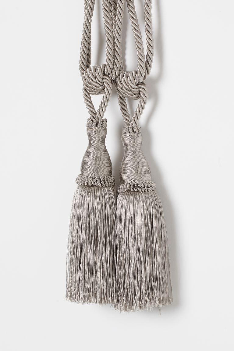 Tieback tassels