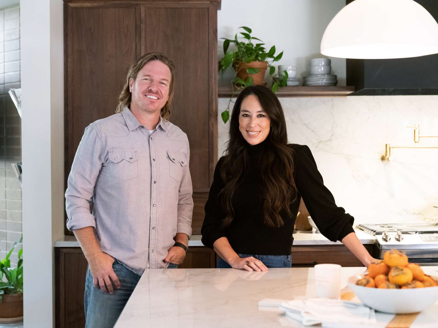fixer upper welcome home chip and joanna gaines