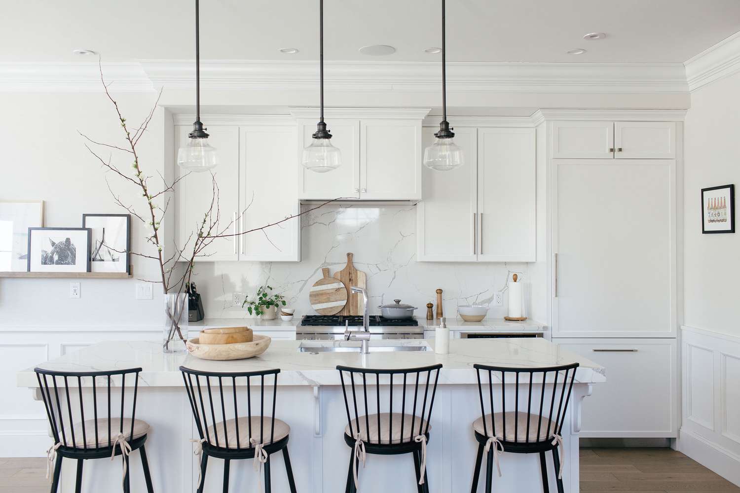 simple white kitchen with triangle rule