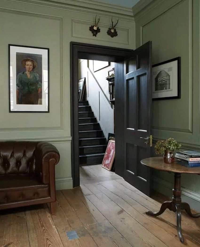 Chambre traditionnelle avec peinture verte