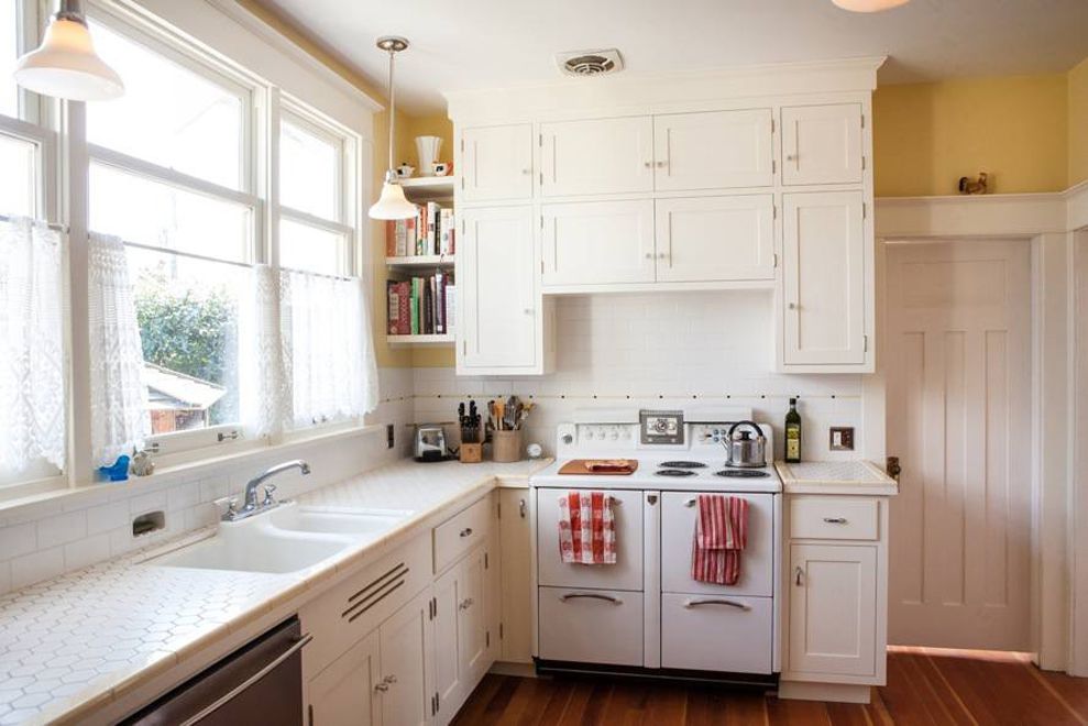 Hexagon Tile Kitchen Countertop Adds Pattern