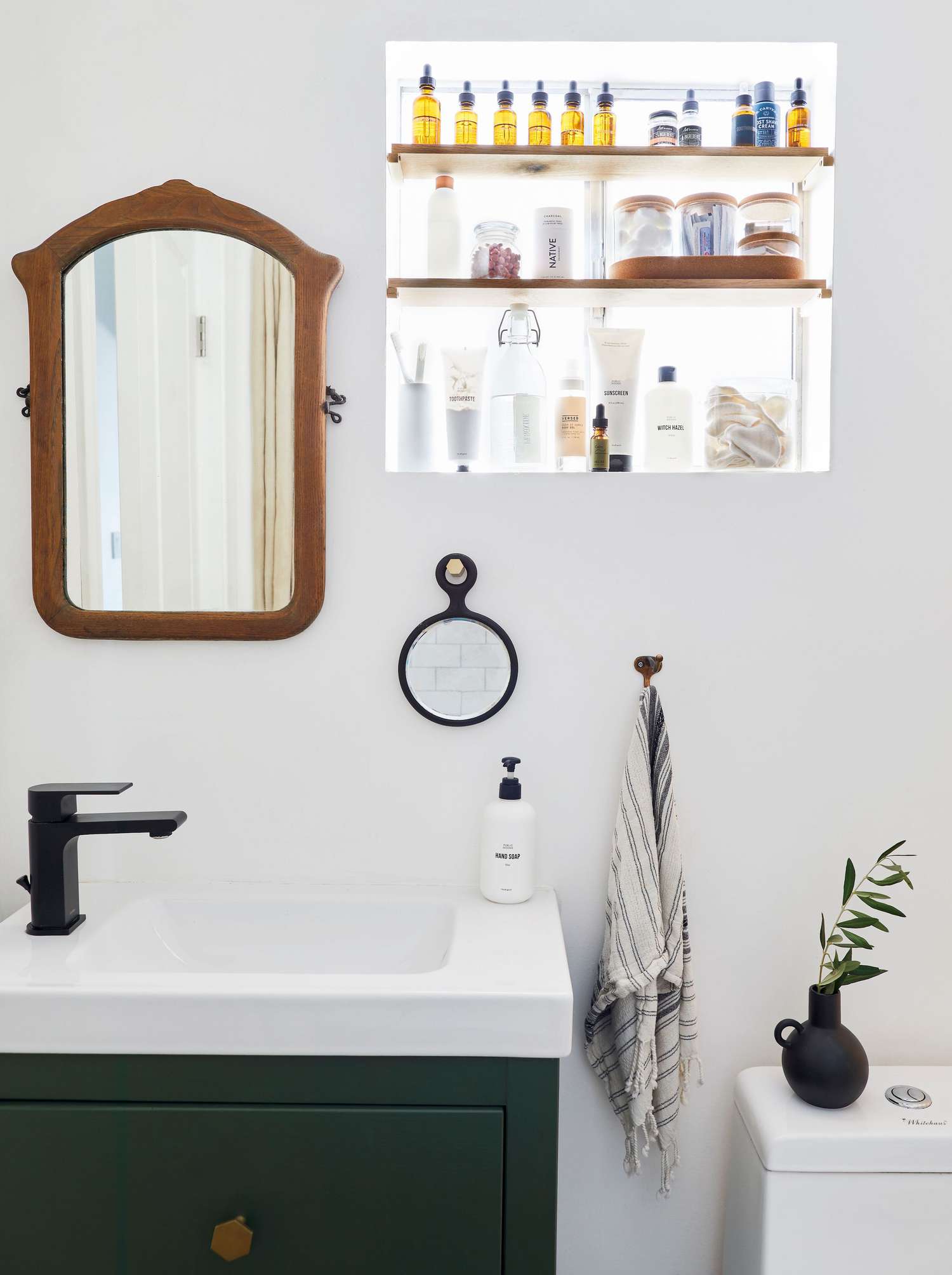 small bathroom storage ideas