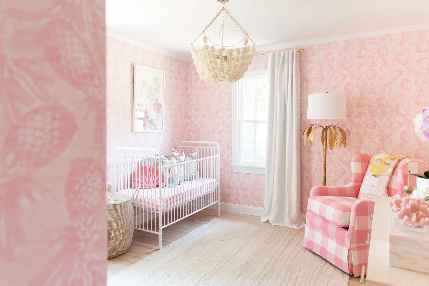habitación de bebé rosa