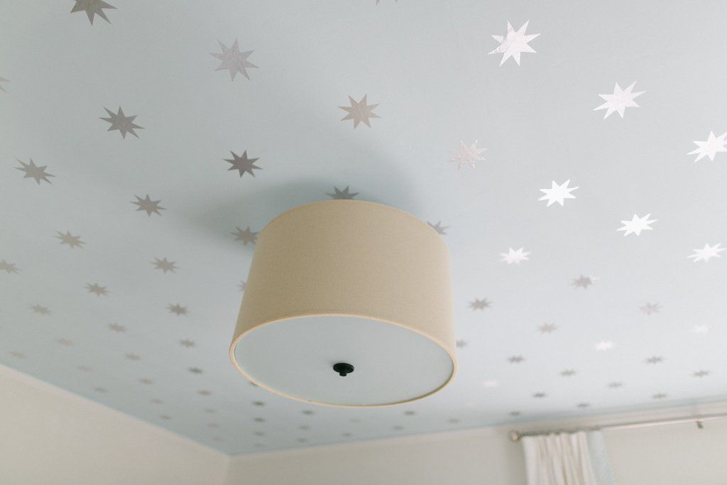 diy pintado estrellas en techos en nursey