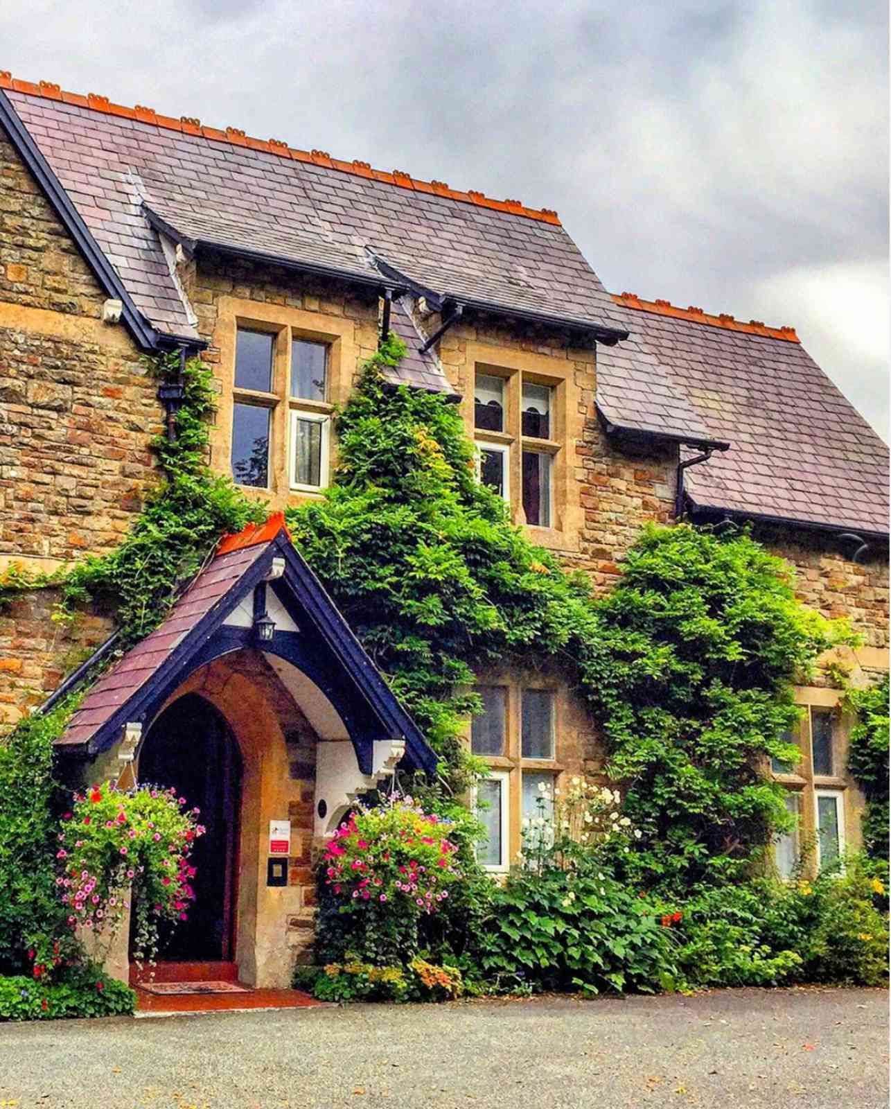 Bwthyn Swynol schönes englisches Cottage