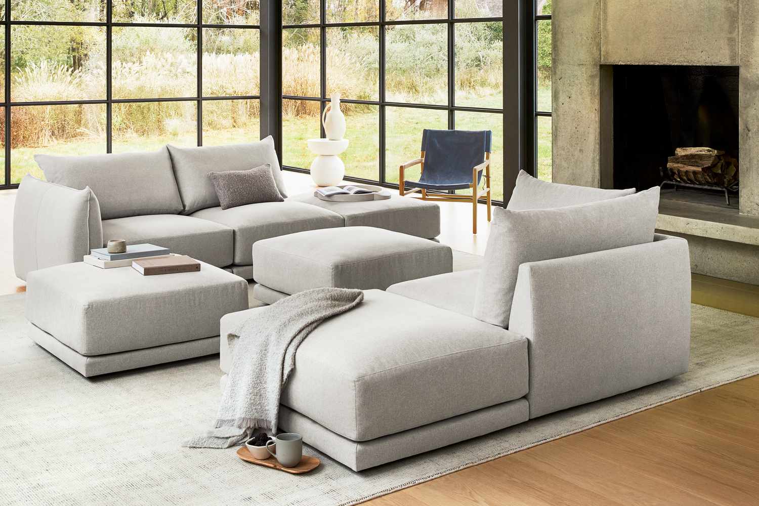 O conjunto de sofás modulares personalizados Jones da Maiden Home