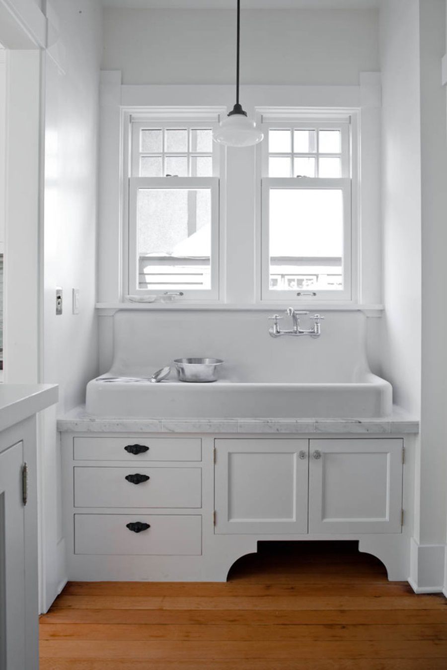 trough-style farmhouse sink