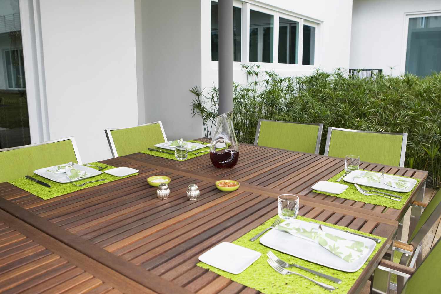 Green outdoor place settings