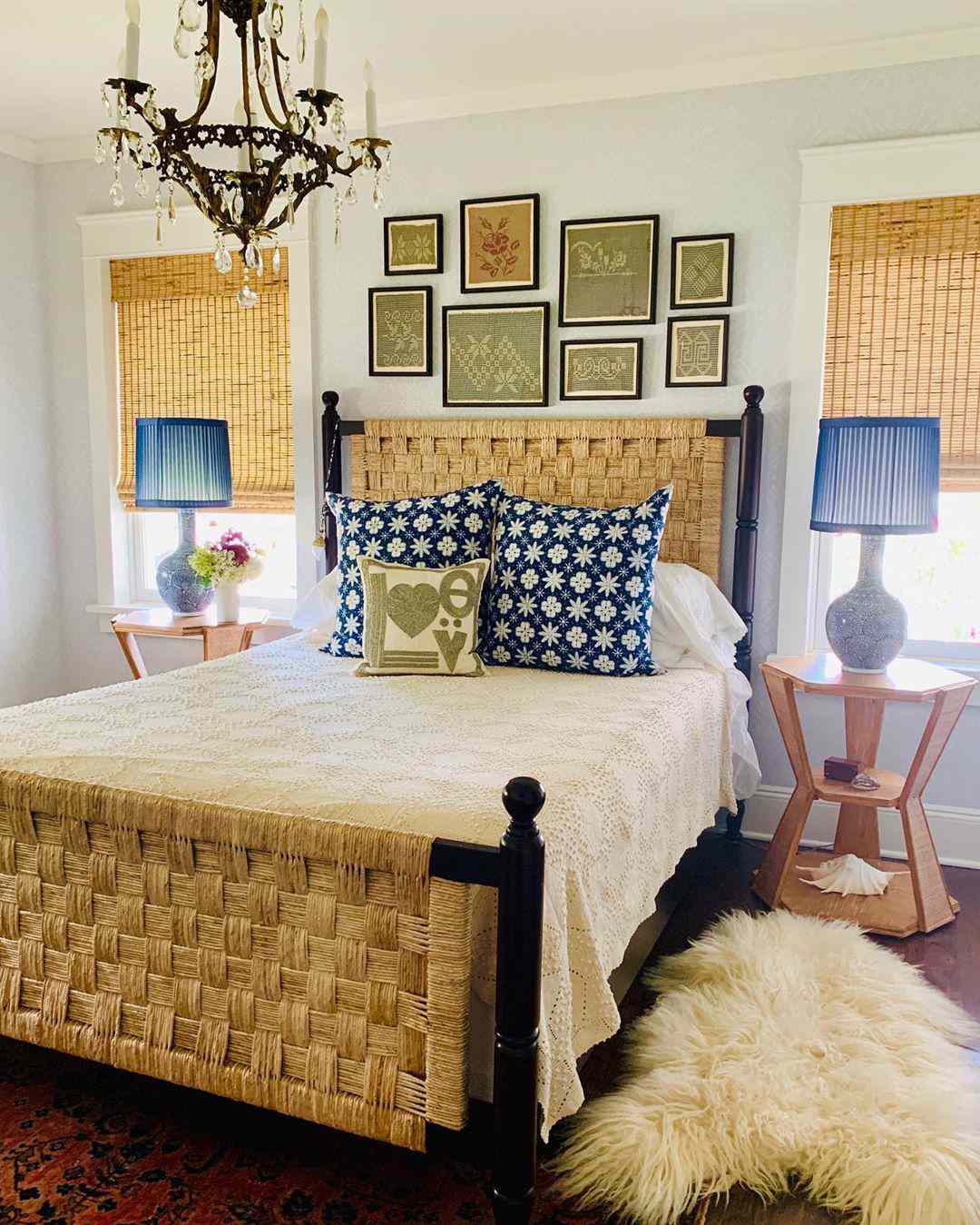 Coastal themed bedroom
