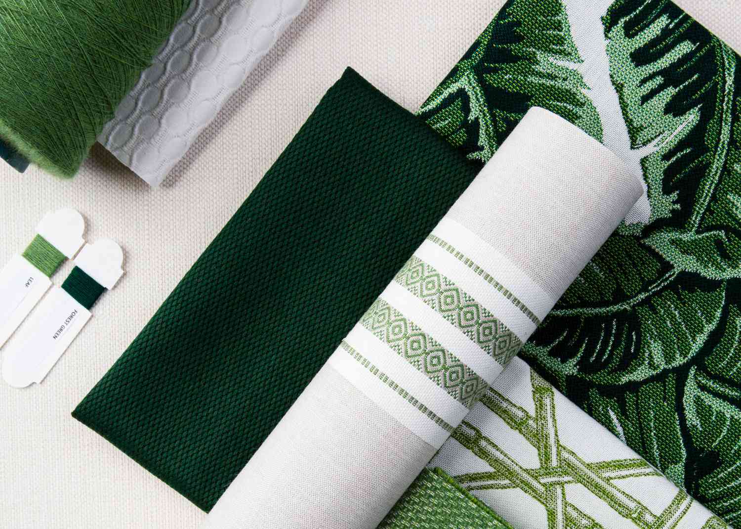 Paleta de tecidos verdes da Sunbrella
