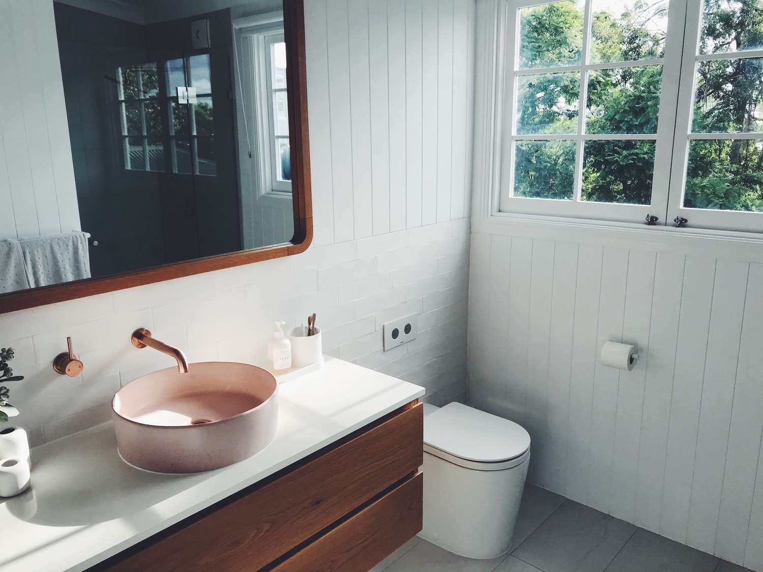 cabin bathroom