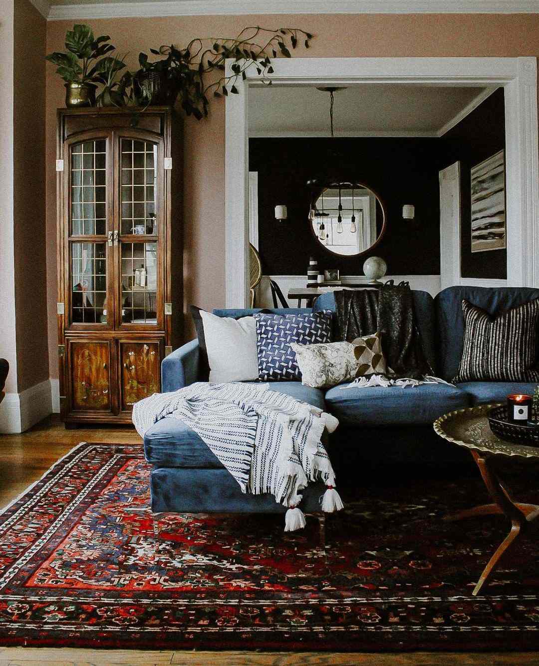 Salon avec un tapis vintage