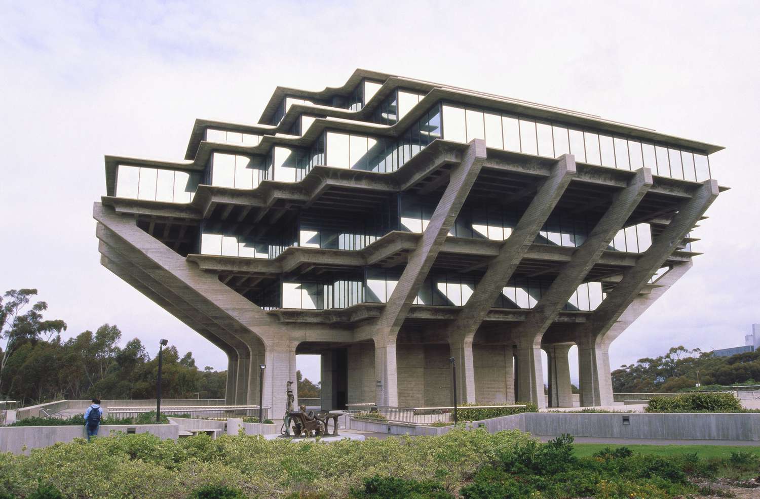 Biblioteca Geisel, La Jolla, California