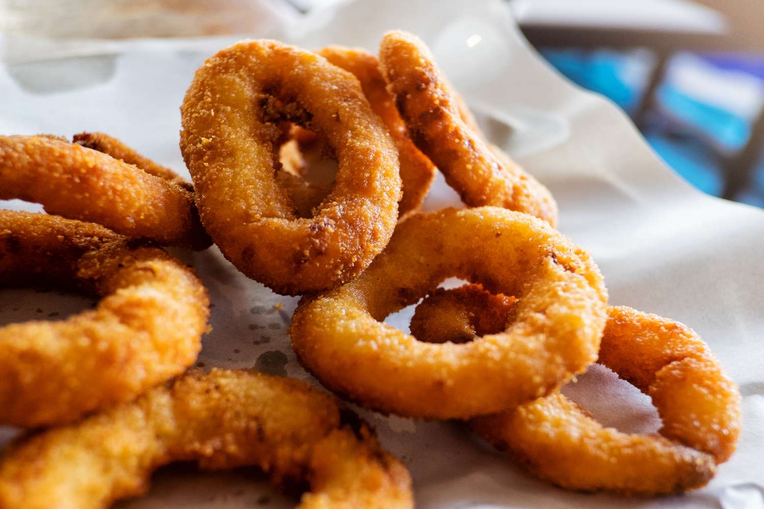 Fried onion rings closeup