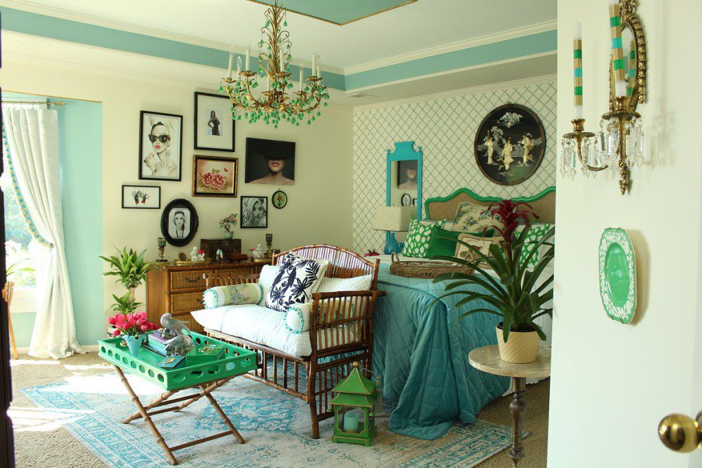 green and blue chinoiserie bedroom