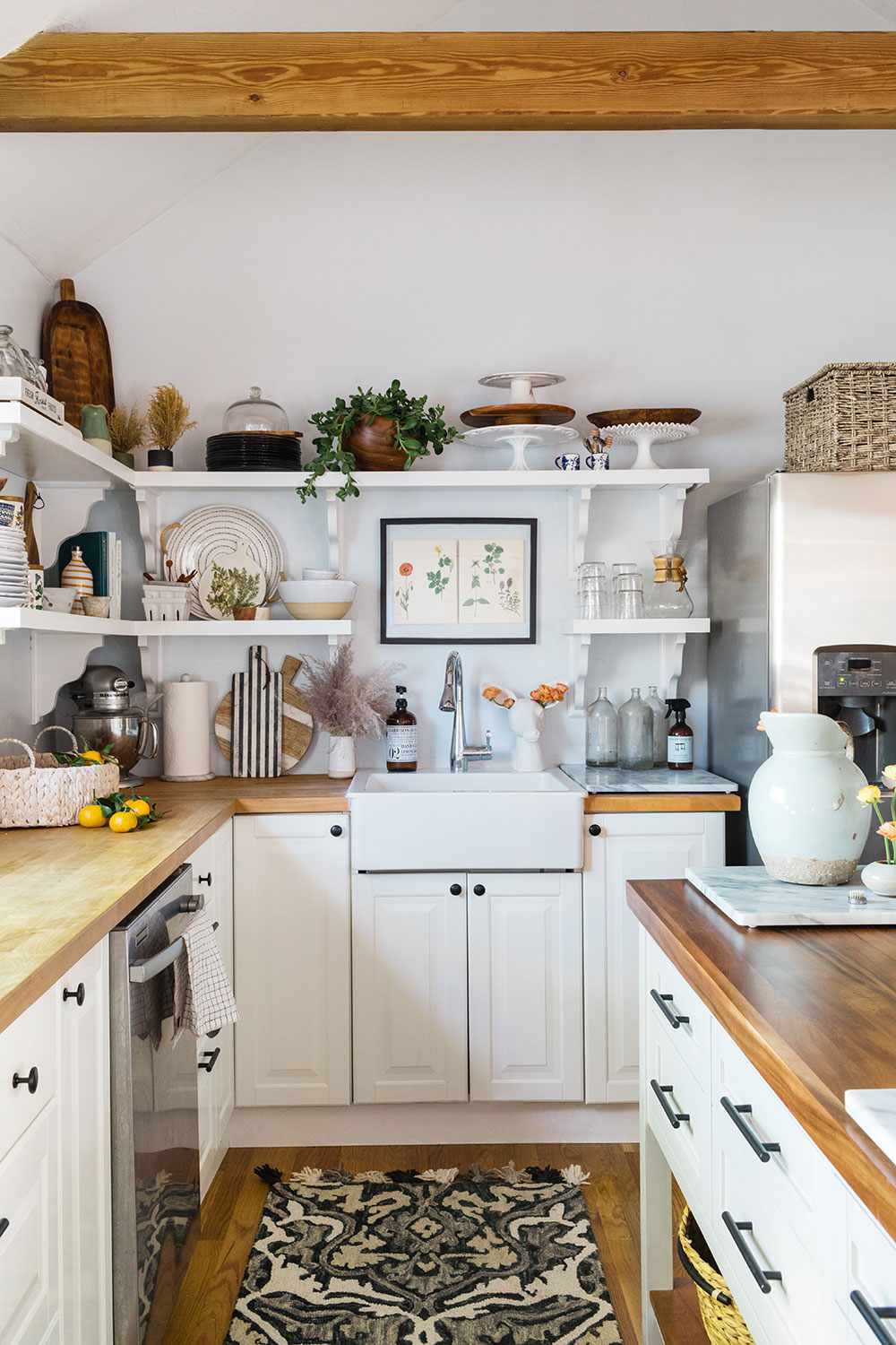 all open shelving kitchen