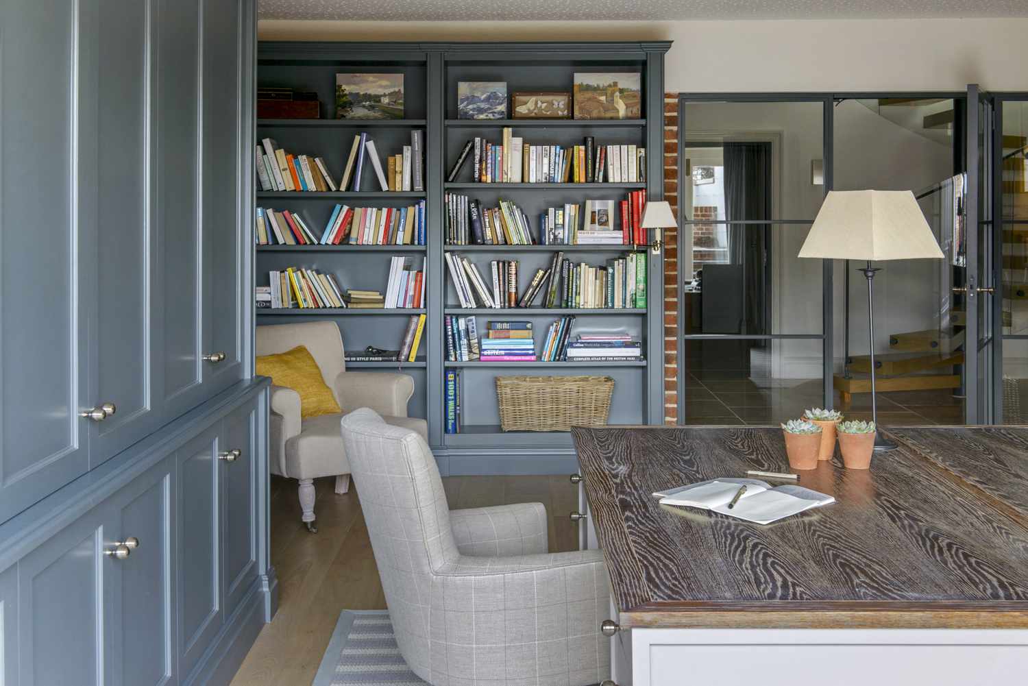 Faked built-ins in an office by Sims Hilditch designers