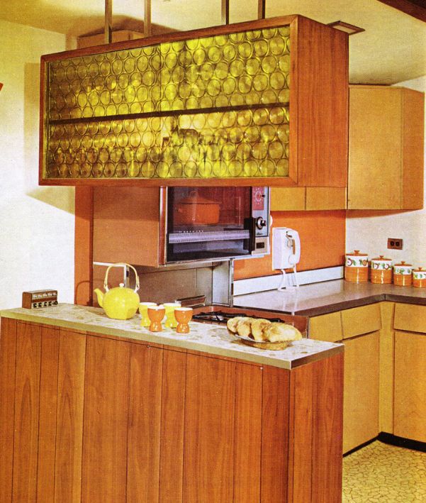 Küche in Harvest Gold